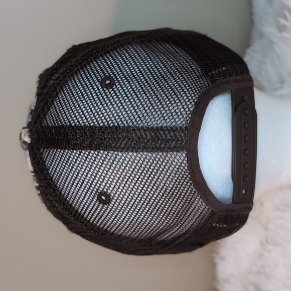 LEOPARD PRINT Snapback Trucker Cap Adjustable - Picture 6 of 9